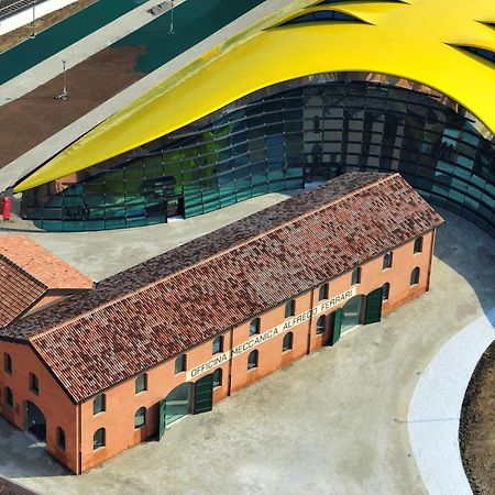 Ferienwohnung La Casa Del Parco Ferrari Modena Exterior foto